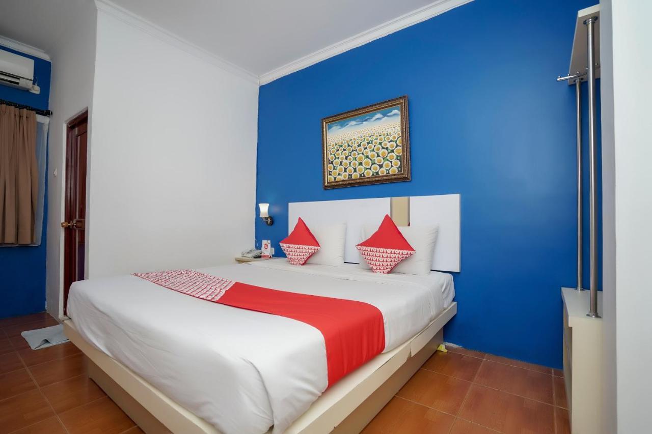 Oyo 575 Blessing Hotel Palembang Eksteriør billede